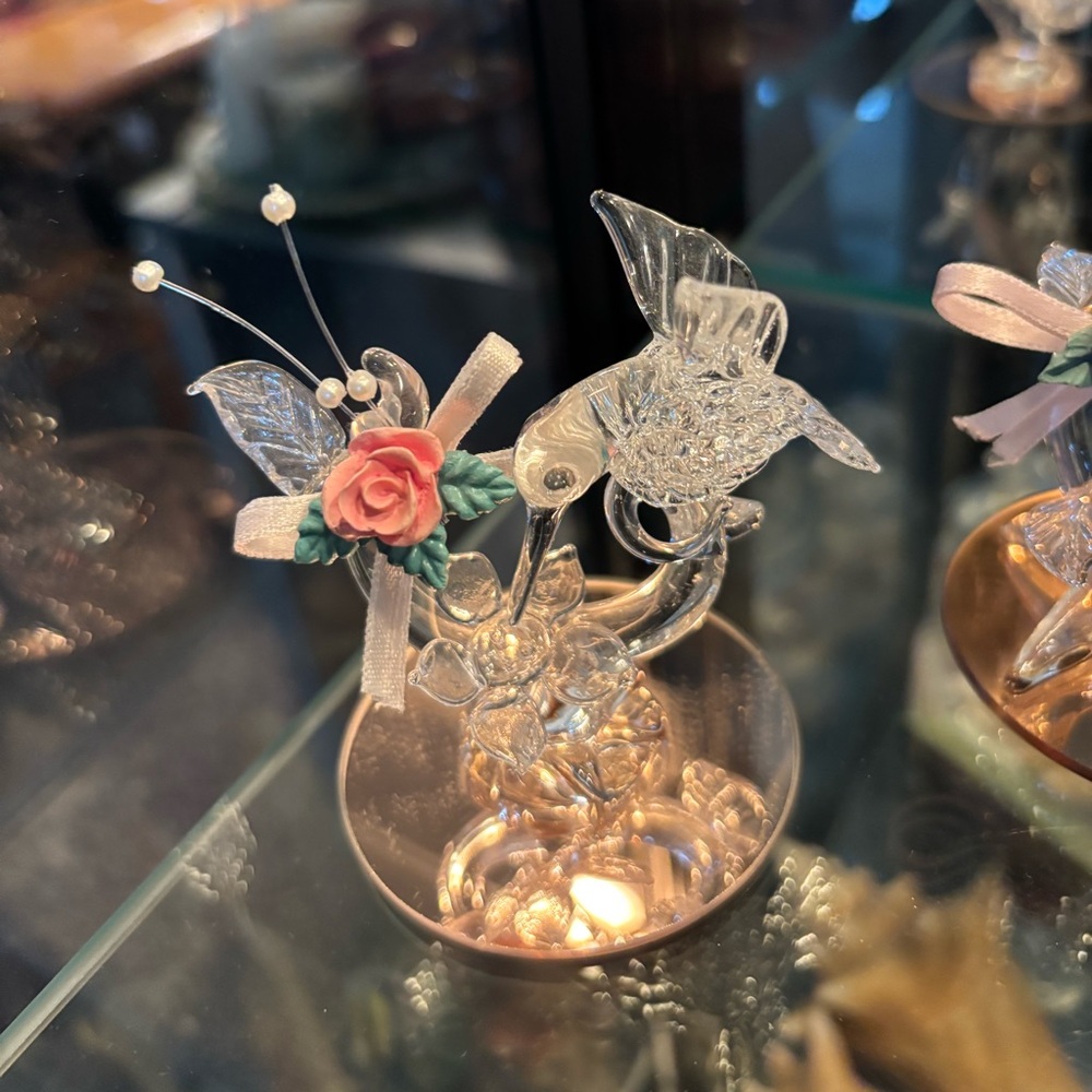 Vintage glass hummingbird art